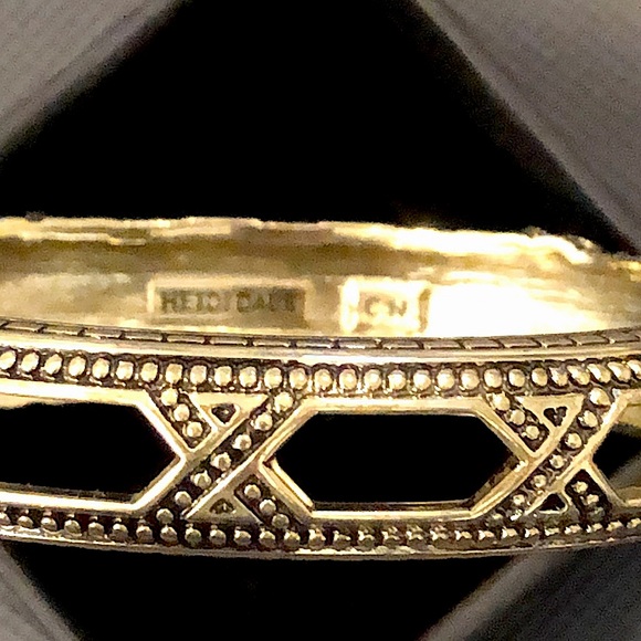 HEIDI DAUS Purple Green Criss Cross Design Swarovski Crystal Spring Hinge Bangle - Picture 11 of 17